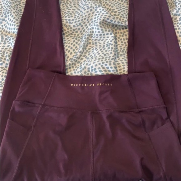 VS Sport 7/8 Leggings - Picture 3 of 4